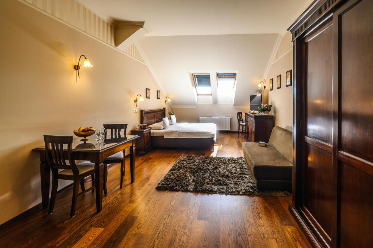 Aparthotel Iosefin Residence Timisoara Esterno foto