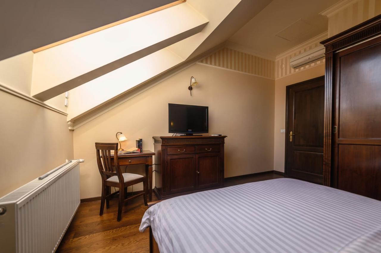 Aparthotel Iosefin Residence Timisoara Esterno foto