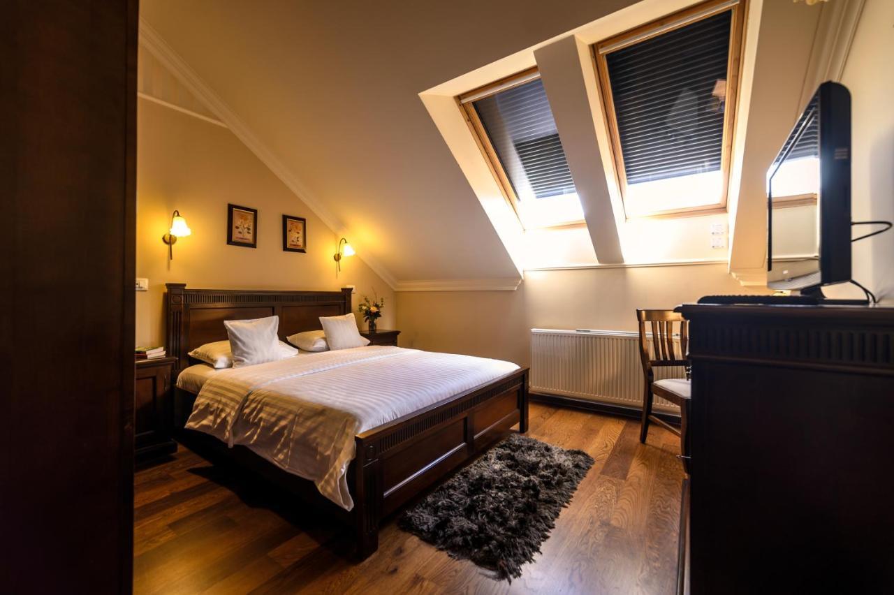Aparthotel Iosefin Residence Timisoara Esterno foto