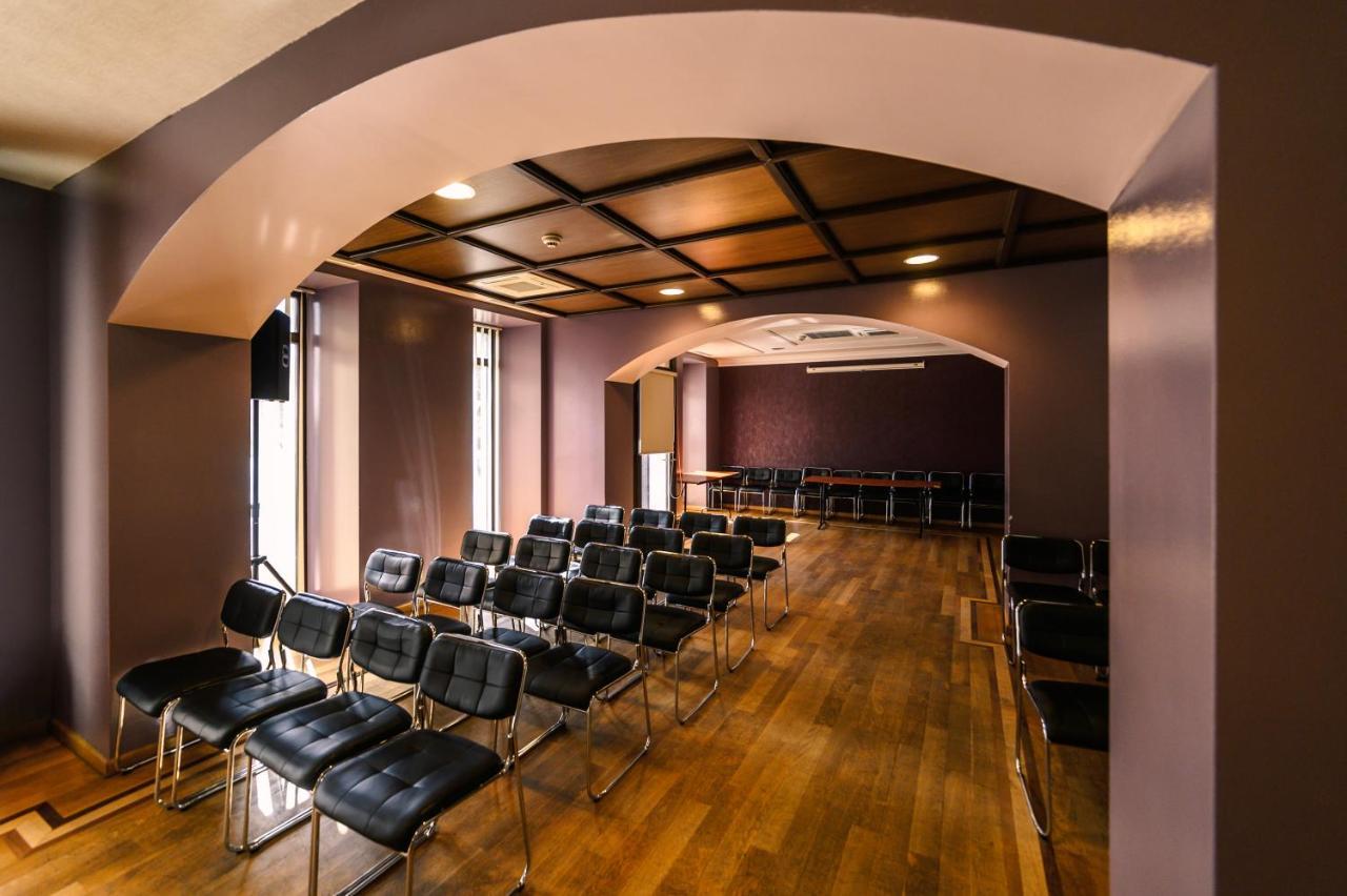 Aparthotel Iosefin Residence Timisoara Esterno foto