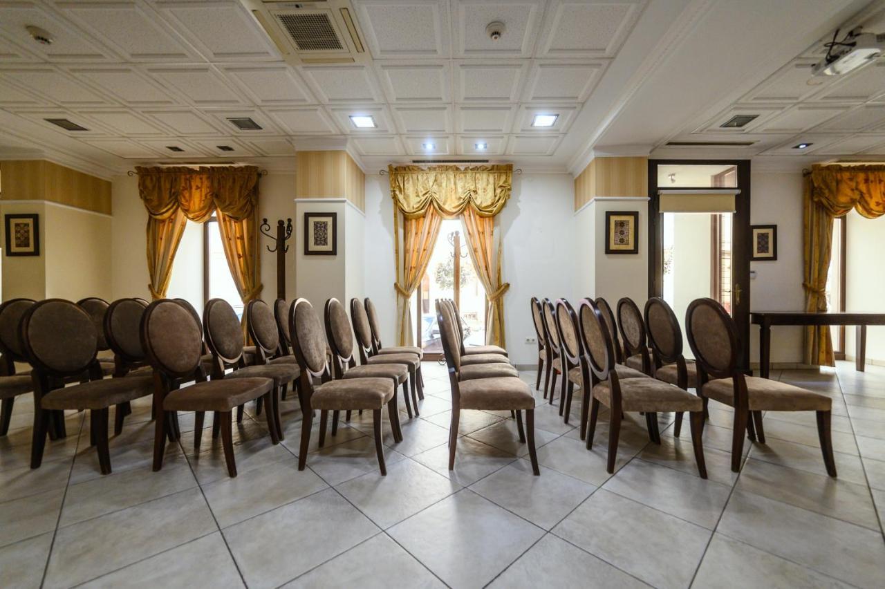 Aparthotel Iosefin Residence Timisoara Esterno foto
